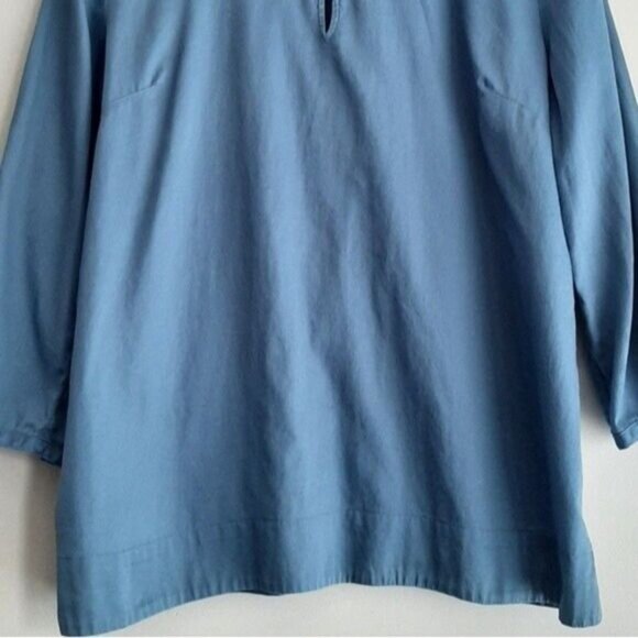 TALBOTS 100% Cotton Light Scoop Neck Blouse Blue Sz L - Picture 4 of 7